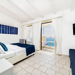 2* Alojamento de Acomodação e Pequeno-almoço Residenza Al Pesce D'oro